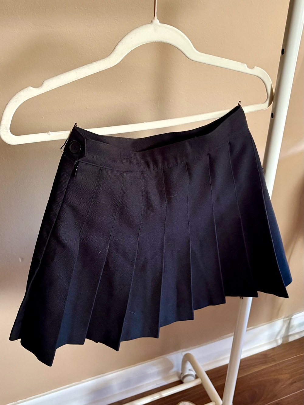 American Apparel Black Pleated Mini Skirt